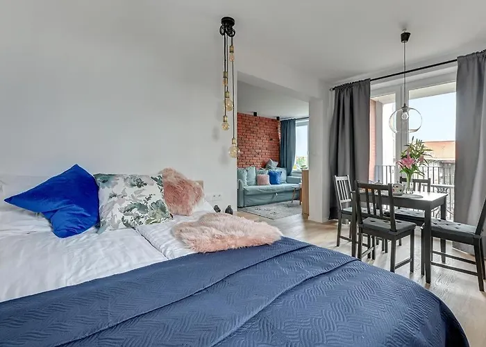 Glow Apartments - Apartamenty Old Town 24